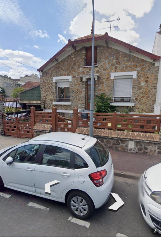 Maison D'Hote La Courneuve Exterior photo